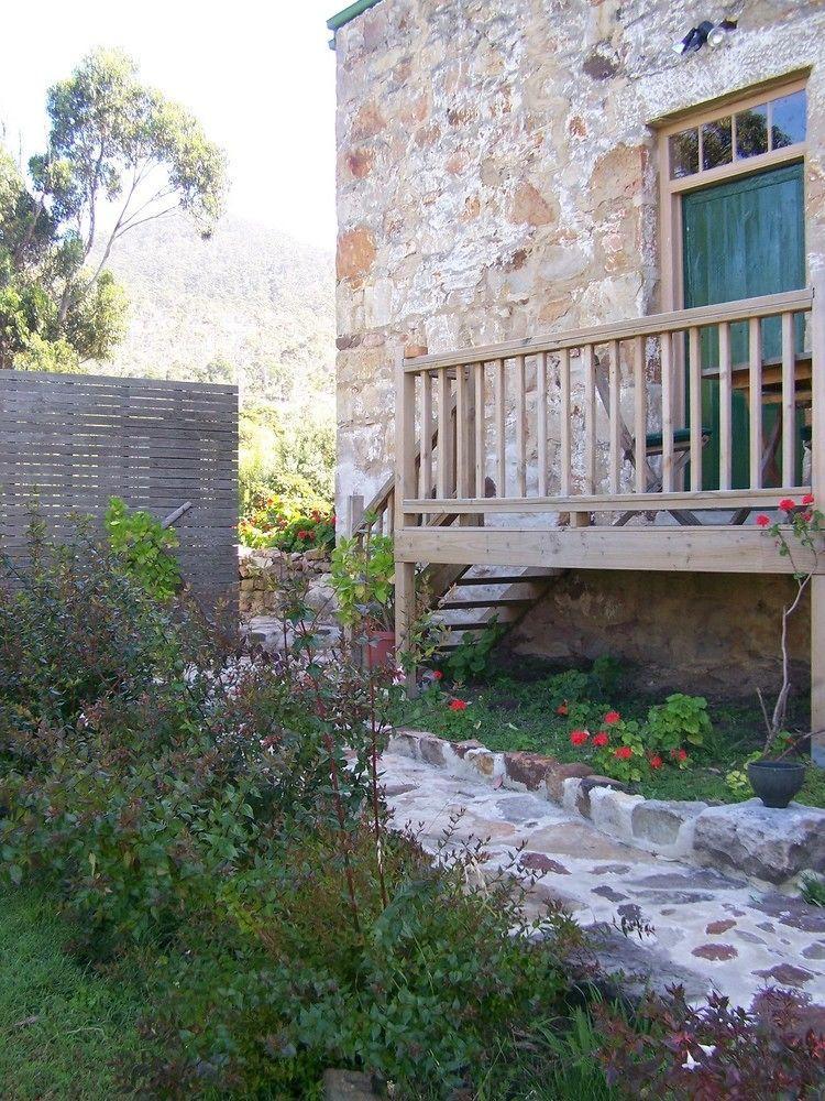 Cleburne Homestead Risdon Exterior photo